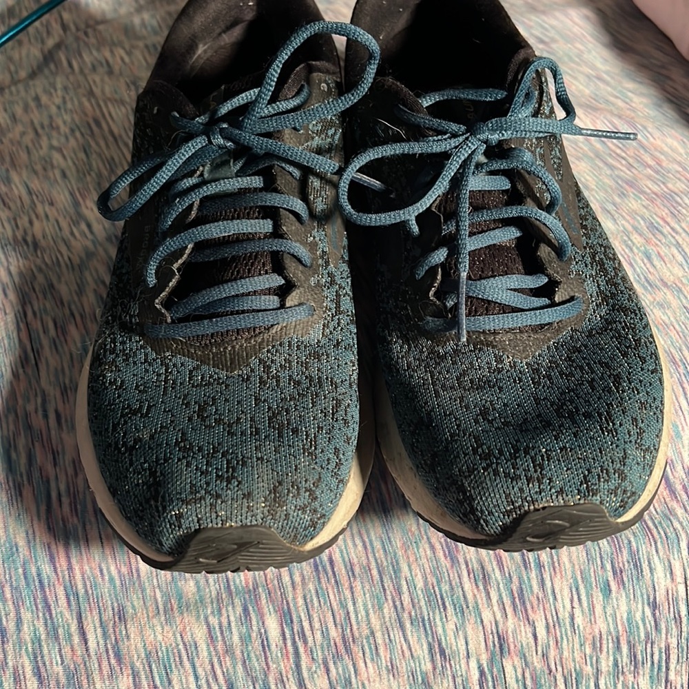 Turquoise Brooks